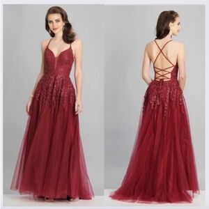 Dave & Johnny Burgundy Backless Prom Dress Size 1/2 NWT